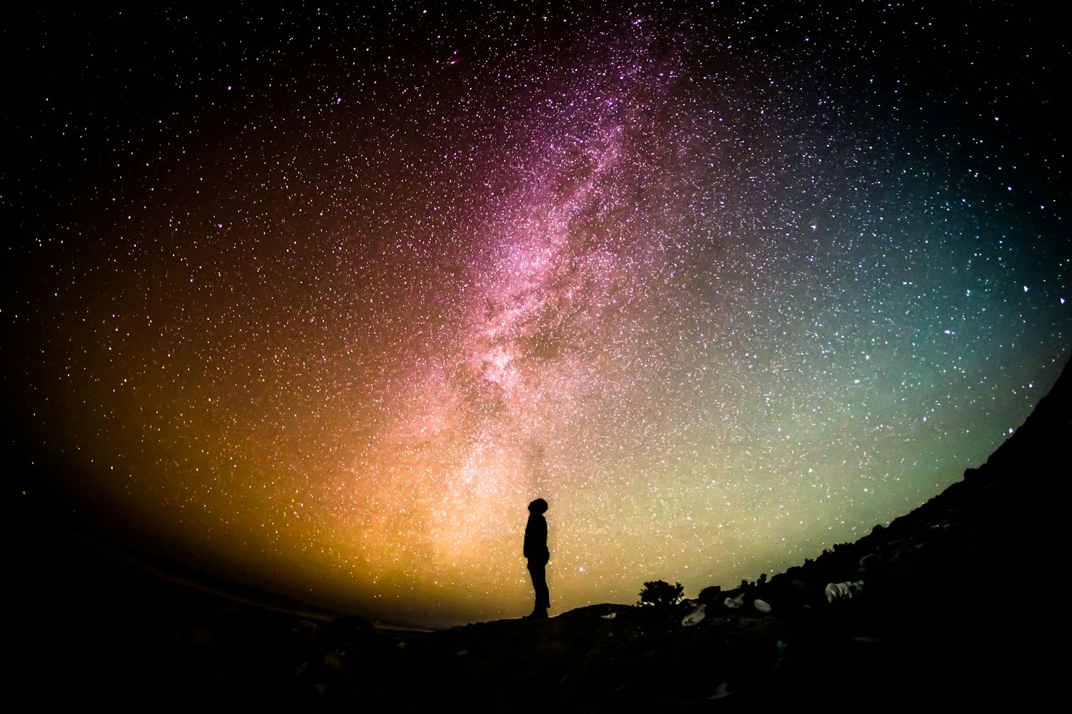 夜晚天空中我们看到的星星都是什么︰(夜晚天上看到的星星) 夜晚天空中我们看到的星星都是什么︰(夜晚天上看到的星星)