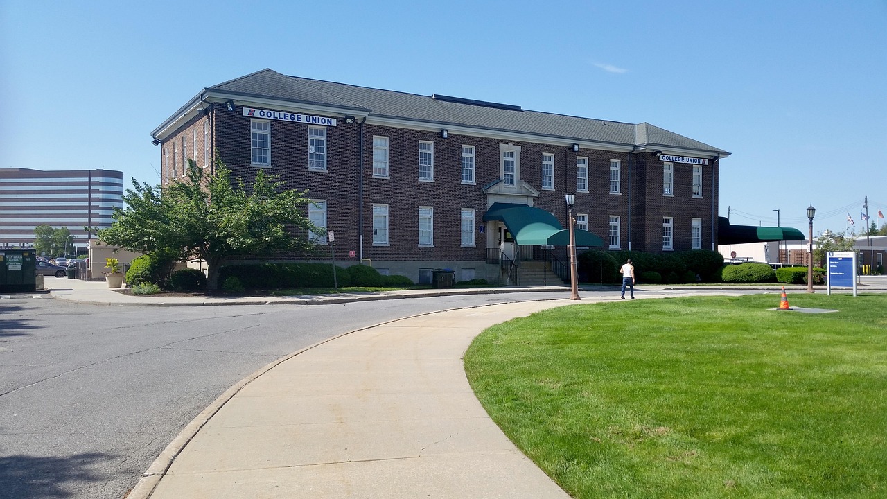 如何进一步加强高等学校学术道德与学风建设〃如何进一步加强高等学校学术道德与学风建设工作